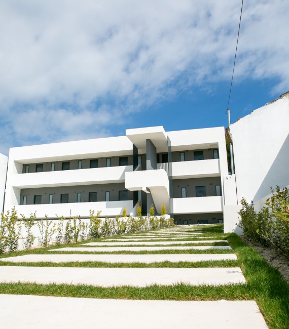 Benteler Studios in Kallithea - Mit Außenpool